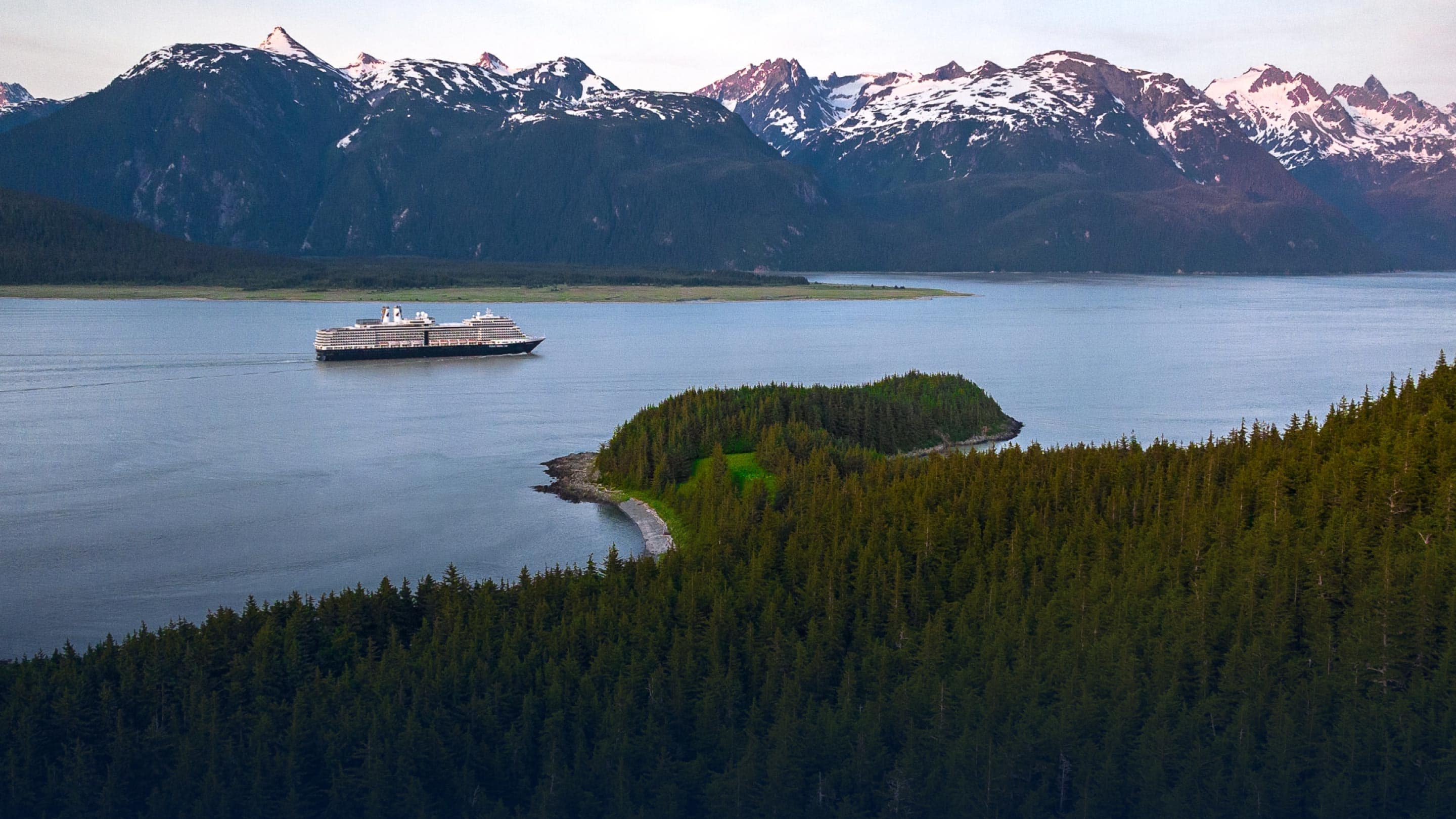 Holland America Line, in motion