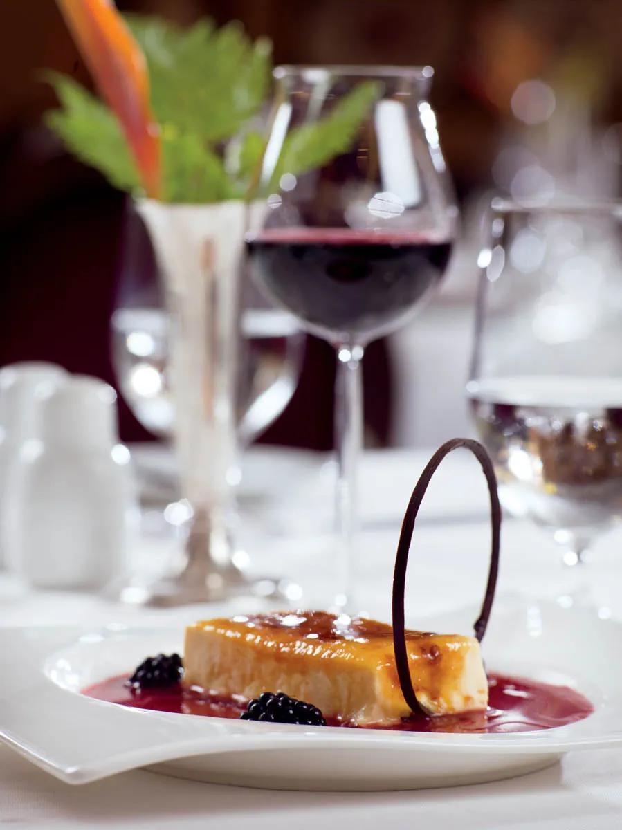 Dining at L'Etoile