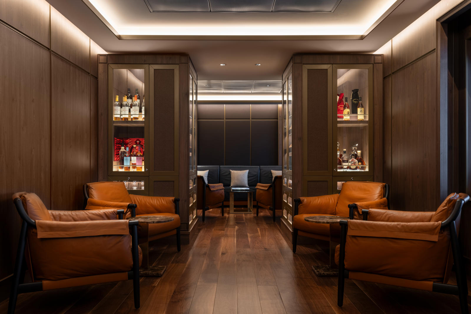 The Bars & Lounges