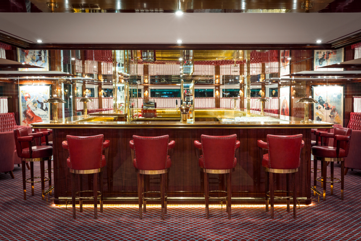 The Bar & Lounge