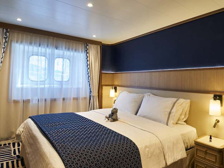Suites & Staterooms